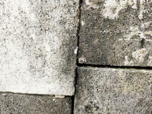 Czyszczenie kostki brukowej – Ciepła czy zimna woda